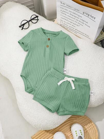 SHEIN 新生儿男/女宝宝柔软舒适短袖连体衣配弹力短裤套装