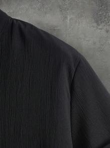 Manfinity Homme Áo sơ mi tay ngắn nửa nút màu trơn và quần dài có túi Bộ trang phục thường ngày mùa hè - màu đen - Xem 5