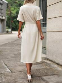 Chiquease 翻领、落肩袖、收腰商务休闲连衣裙，适合高个子女性，夏季长款女装 - 杏色 - 查看 2