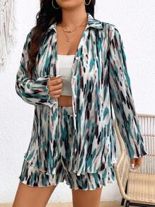 SHEIN Frenchy Set cămașă și pantaloni scurți cu mânecă lungă din țesătură texturată plisată de vacanță de mărimi Plus - Multicolor - Vizualizare 4