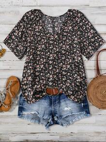 Blusa con manga corta y floral diminuto para verano, estilo peplum, tallas grandes, casual y de vacaciones - Negro - Ver 1