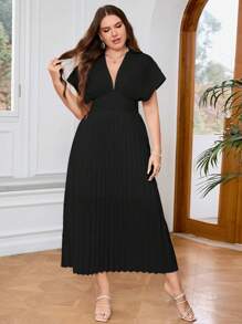 SHEIN Privé 翻領蝙蝠袖打褶擺連衣裙