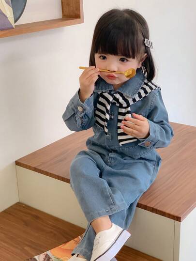 SHEIN Genkimix Kids 女婴两件套 时尚休闲牛仔连体裤配条纹披肩 春秋冬季时尚套装