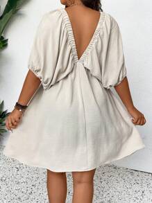 SHEIN Frenchy Thoải mái Tay Phồng Dài Trung Bình Chữ A Plus Kích Thước Kỳ Nghỉ Thường Ngày Đầm Ngắn Váy Mùa Hè Nữ - Màu be - Xem 2