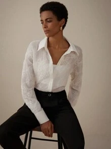 Aveloria Modichic Elegantes, langärmeliges Hemd mit umklappbarem Kragen und zufälligem, dreidimensional strukturiertem Jacquard-Muster