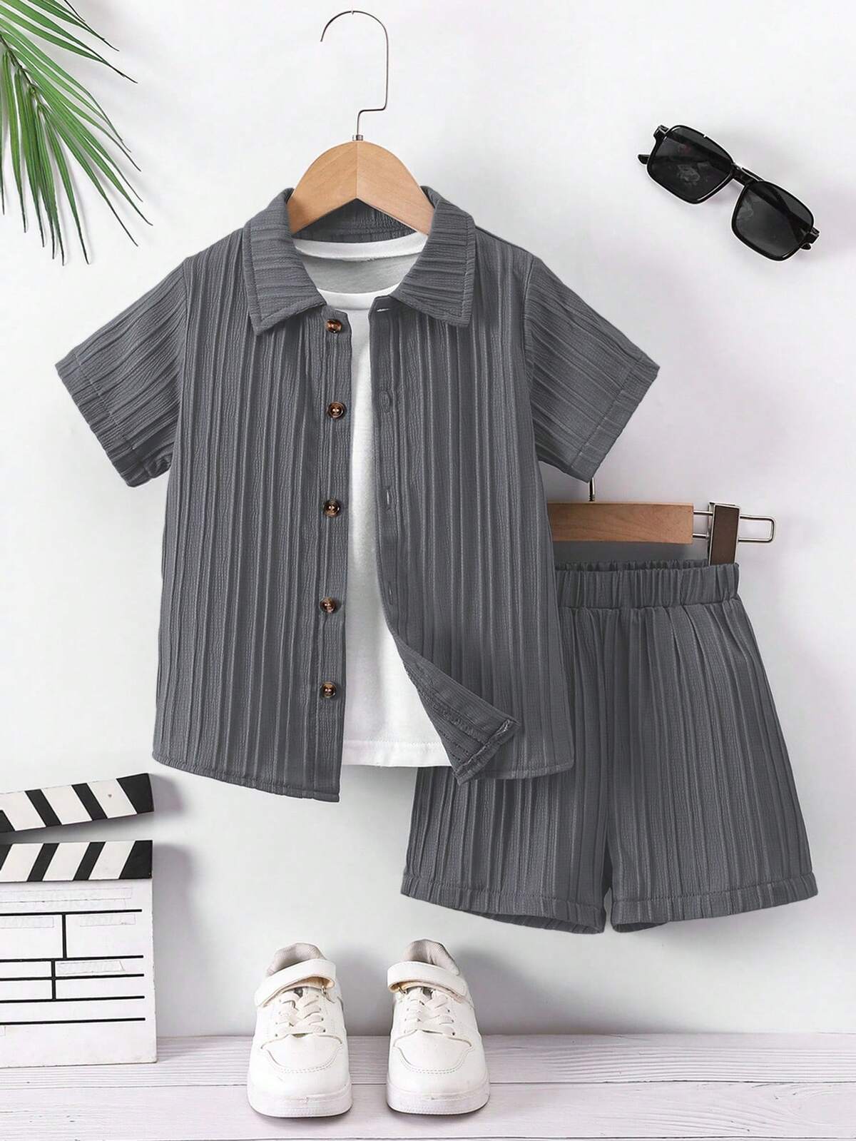 2 pièces/Set Top à manches courtes avec capuche et short avec poche, style décontracté et mode extérieure pour garçons, printemps/été, couleurs contrastées 3