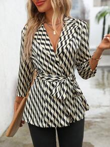 SHEIN Clasi Casual Wave Pattern Printed Cinched Waist Blazer