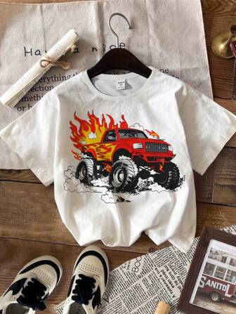 SHEIN Fire Monster Track & Kleine Jungen lässiges einfaches Cartoon Auto Muster Kurzarm T-Shirt, geeignet für den Sommer