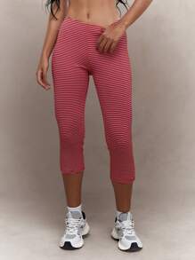 MISSGUIDED Embroidered Logo Textured Stripe Capri Leggings - Red and White - View 1