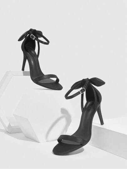 CUCCOO CHICEST 女士鞋黑色时尚高跟凉鞋带蝴蝶结细节春夏度假鞋夏季促销圣诞节秋季新年假期