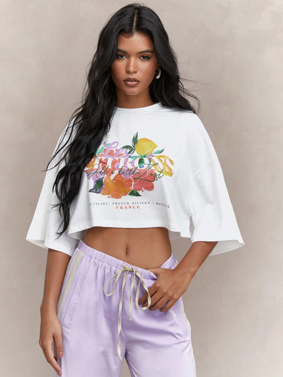 MISSGUIDED Street Front Summer Floral Fruit Print Dropped Shoulder Loose Fit Crop T-Shirt - White - View 1