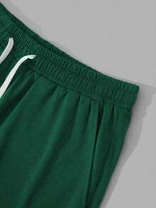 Manfinity Roghcode Men's Plus Size Letter Printed Drawstring Casual Sports Shorts - Dark Green - View 3
