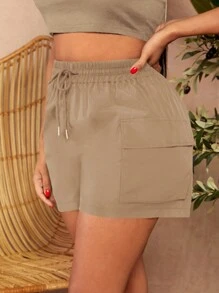 SHEIN SXY Pantalones cortos con cintura con cordón y bolsillos con solapa para tallas grandes