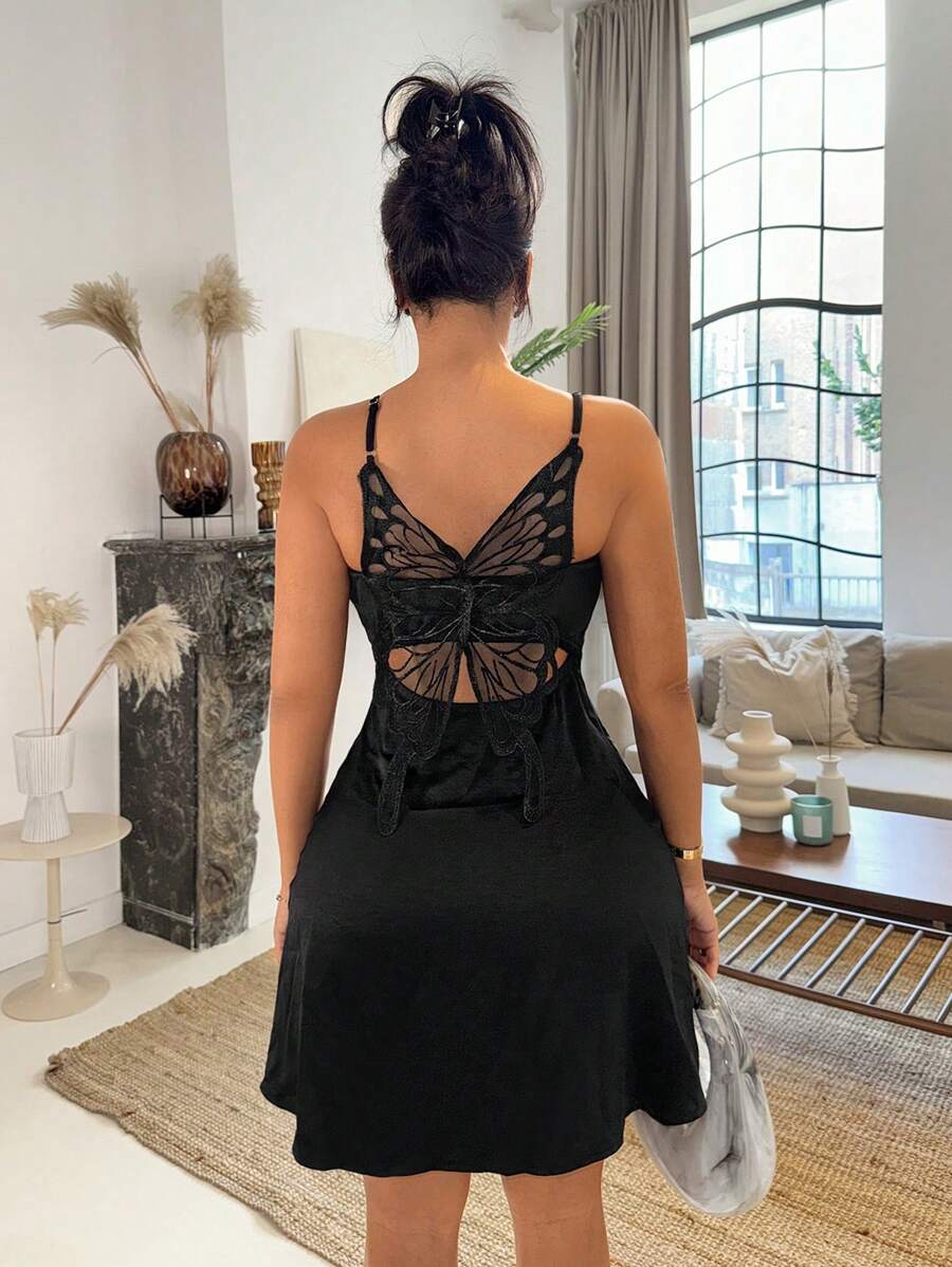 SHEIN SXY 純色蝴蝶無背派對裙，優雅而性感 - 黑色 - 查看 1