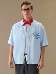 Manfinity NXTstreet Men's Loose Embroidered English Pattern Short Sleeve Jersey Shirt, Summer College Style,Back To School - Baby Blue - View 6