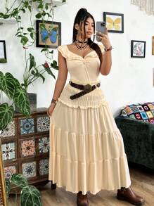 Flirla Conjunto de 2 piezas de moda festiva de talla grande: Top con volante en el dobladillo y detalle de torsión en la parte delantera en unicolor con Falda larga abullonada y plisada.