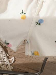 Souflis Souflis 嬰兒女孩刺繡上衣和短褲套裝