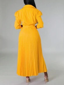 فستان طويل بلا أكمام مطوي بياقة على شكل V