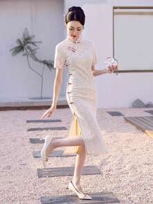 Women's Elegant & Simple Short Sleeve Qipao Chinese Dress For Daily Wear - Beige - View 4