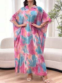 Al Najma Vestido corto de manga corta con cuello de polo en estampado tie dye oversize, primavera/verano