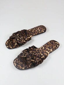 Nuevos sandalias de verano 2024 de estilo europeo y americano para mujer con estampado de leopardo, punta redonda, lazo, suela plana y diseño de punta abierta para la playa - Negro - Ver 2