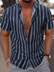 Manfinity Homme Men's Summer Striped Short Sleeve Casual Shirt, Button Up Graphic Stripe Blue Shirt - Navy Blue - View 3