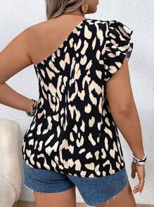 SHEIN VCAY Plus Size Leopard Print One-Shoulder Vacation Blouse With Flutter Sleeves - Multicolor - View 2