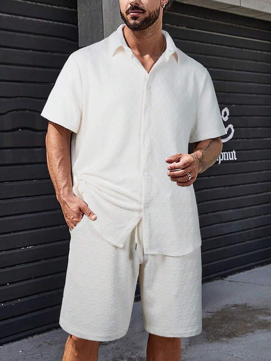 Manfinity Homme Conjunto de camisa de manga corta y pantalones cortos unicolor para hombre, informales, verano - Blanco - Ver 1