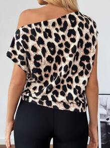 SHEIN Essnce Áo sơ mi cổ bất đối xứng họa tiết da báo thời trang mùa hè cho nữ, áo tay ngắn, mặc đi chơi thường ngày - Nhiều màu - Xem 2