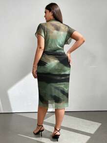 SHEIN Clasi 大码女式随机印花简约日常短袖连衣裙女装夏季 - 彩色 - 查看 2