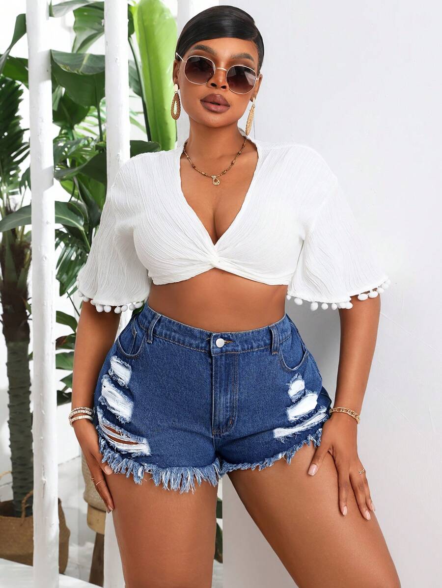 SHEIN SXY Quần Short Denim Plus Size Không Co Giãn, Thiết Kế Khoét Lỗ Và Viền Sờn, Gợi Cảm - Màu xanh lam - Xem 1