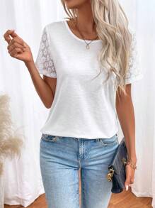 SHEIN Frenchy T-shirt décontracté d'été pour femme avec dentelle florale, col rond et manches courtes - Blanc - Voir 6