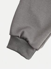 SHEIN Bermudas Casuais Esportivas e de Trabalho com Bolsos de Carga e Cintura com Cordão em Cor Lísa para Adolescentes Meninos