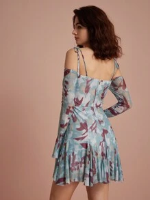 GENKIRA Random Printed Sexy Off Shoulder Long Sleeve Dress With Tie Design, European And American Style Fall Cloth For Women - Multicolor - View 2