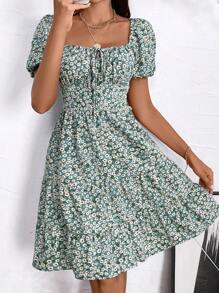 SHEIN Holidaya Vestido casual de flores pequeñas para vacaciones con mangas abullonadas y cintura ajustada - Multicolor - Ver 5
