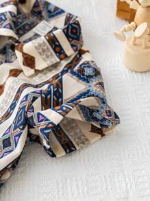SHEIN Set di 2 pezzi per Bambino/bambina: Maglietta a manica corta con stampa retrò Soft Comfort e Pantaloncini a tinta unita. Progettati per abbigliamento versatile, comodo, alla moda e confortevole adatto all'accademia e al tempo libero - Blu - Visualizzare 9