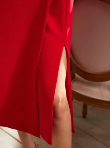 MOTF PREMIUM VESTIDO SOLIDO CON CUELLO PICO, BOTONES DORADOS, DETALLE FRUNCIDO Y ABERTURA EN EL MUSLO - Rojo - Ver 4