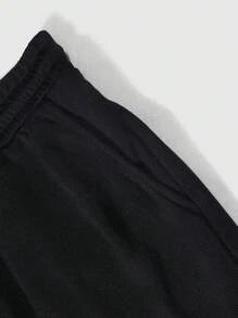 Manfinity EMRG 男士简约印花双层短裤，图案网眼短裤，适合丈夫、男朋友的礼物，emo，2000 年代风格 - 黑色 - 查看 6