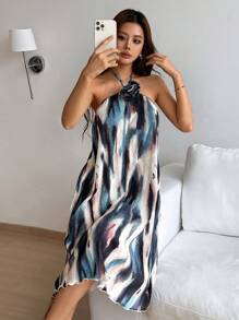 SHEIN Unity Vestido de verano midi sin espalda con estampado tie-dye y flor 3D en el cuello halter - Multicolor - Ver 5