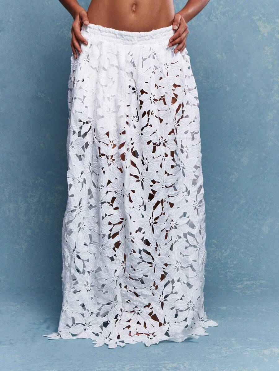 MISSGUIDED 蕾丝镂空长裙 - 白色 - 查看 1