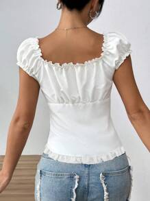 SHEIN EZwear 白色嬰娃短袖襯衫，前部鈕扣和褶皺搭邊，夏季穿著 - 白色 - 查看 2