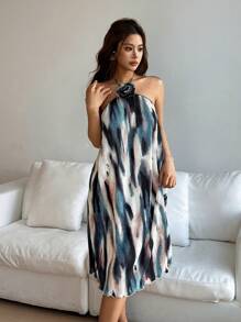SHEIN Unity Vestido de verano midi sin espalda con estampado tie-dye y flor 3D en el cuello halter - Multicolor - Ver 1