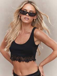 MISSGUIDED 蕾絲邊短款背心 - 黑色 - 查看 3