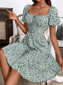 SHEIN Holidaya Vestido casual de flores pequeñas para vacaciones con mangas abullonadas y cintura ajustada - Multicolor - Ver 6