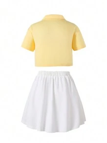 Outfit-Set für den Sommer für Teenager-Mädchen mit legerem Vintage-Design bestehend aus asymmetrischem T-Shirt mit Drop-Shoulder-Design und Plisseerock-Schirm in süßer Optik. Geeignet für den täglichen Arbeitsweg. - Weiss - Übersicht 2