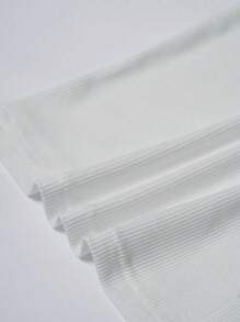 Breezaya Solid Color Slim Fit Muscle Tank Top With Round Neck - White - View 6