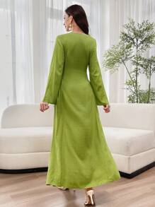 Al Najma Damen elegantes langes arabisches Bescheidenheitskleid mit V-Ausschnitt und dekorativen Applikationen, Langarm, Sommer, seitlich gebundenes bodenlänges Jalabiya Kaftan Bescheidenheitskleid