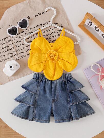 SHEIN 2入組嬰兒女童花朵背心上衣和牛仔短褲套裝，荷邊設計，夏季時尚