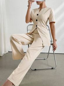 Mulvari Set di top e pantaloni a maniche corte con colletto a tacche monocolore da donna con chiusura a pulsante singolo - Albicocca - Visualizzare 2