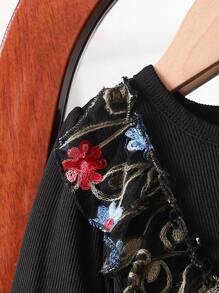 Novo Vestido de Bebê Menina Bordado Elegante Vintage Fofo com Acabamento Franzido e Fechamento de Botão nas Costas, Primavera e Outono - Multicolorido - Visão 6